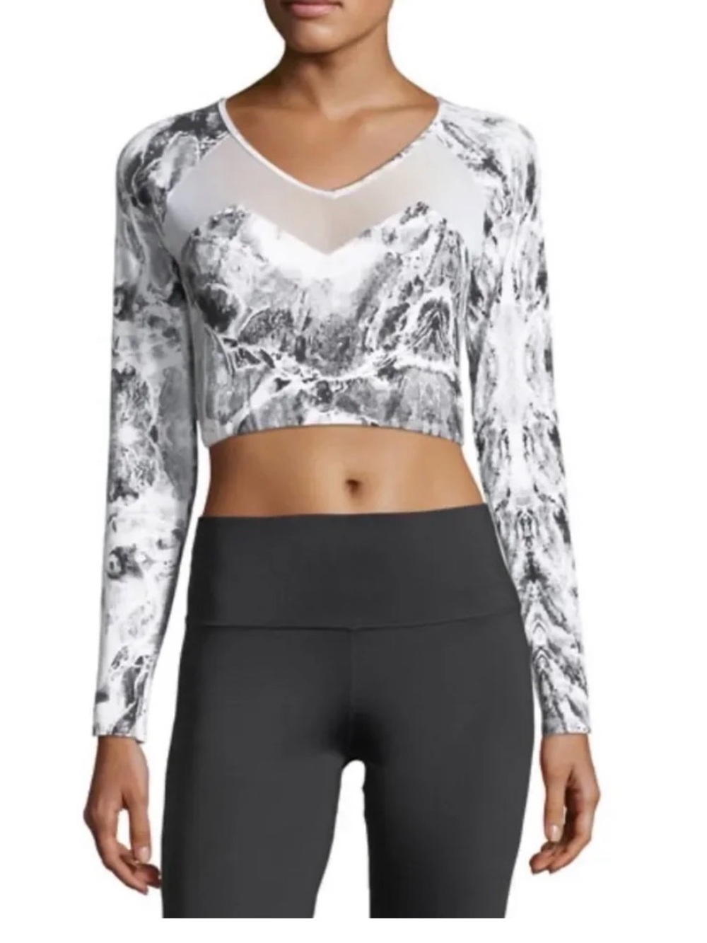 Varley Alpine Performance Crop
Top